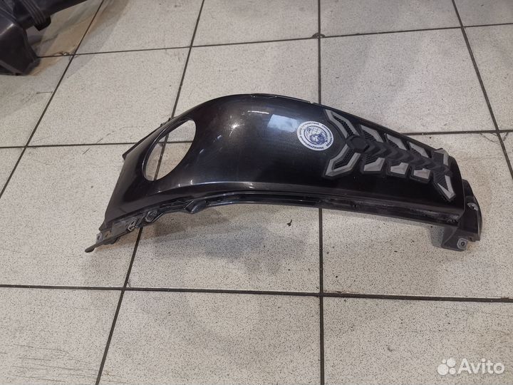 Накладка бака центральная BMW k 1600 gtl