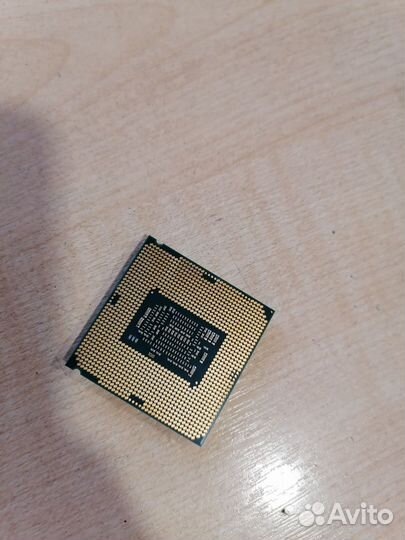 Процессор Intel i3 8100