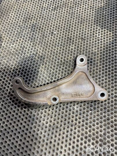 Кронштейн насоса Гур 3VZ-E Toyota 4Runner VZN130