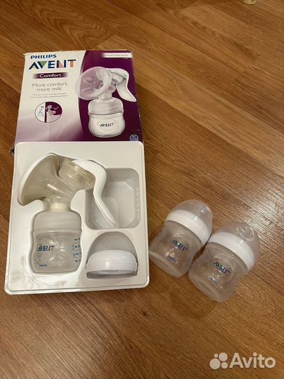 Молокоотсос ручной Avent +2 бутылочки Avent