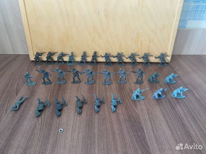 Солдатики пластмассовые СССР