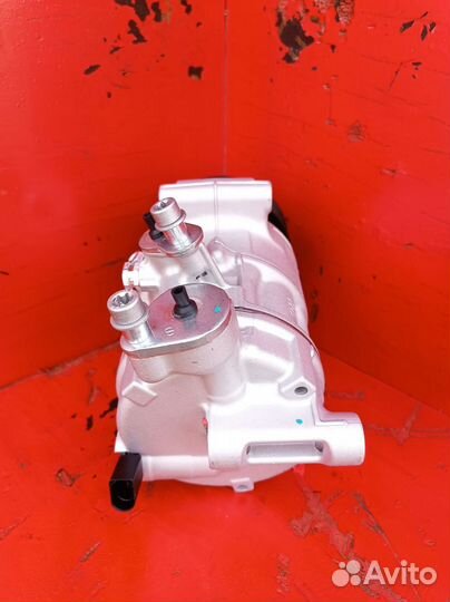 Компрессор кондиционера VW Golf MK7