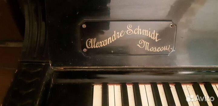 Старинное пианино