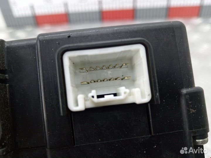 Блок управления ручником Toyota Prius 2 2006