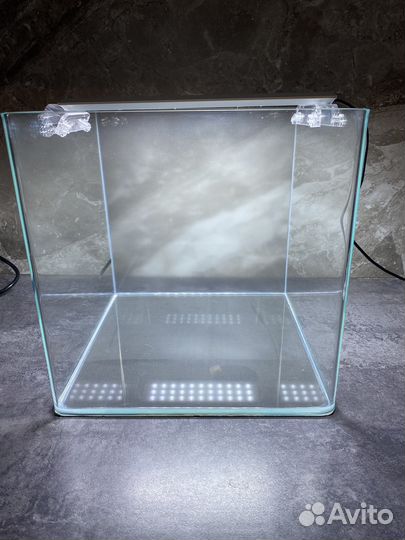 Аквариумы и принадлежности