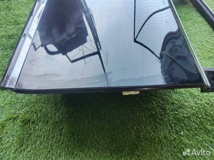 Дверь боковая задняя правая Lexus Ls600Hl UVF46