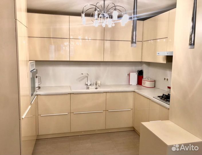 Кухонный гарнитур в стиле минимализм