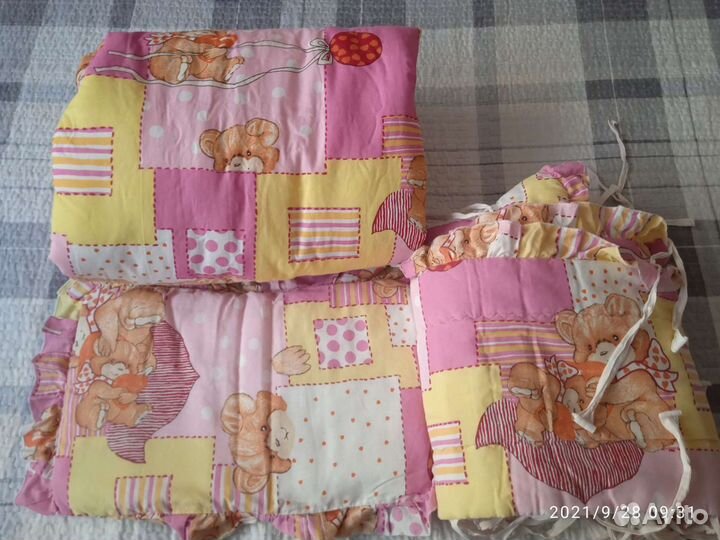 Комплект в кроватку