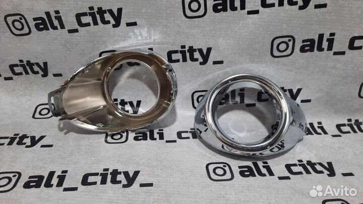 Оправа туманки форд 3 Sat