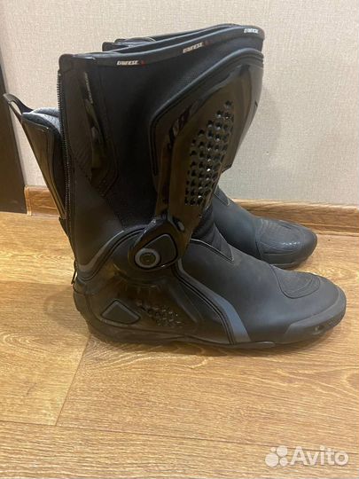 Мотоботинки Dainese