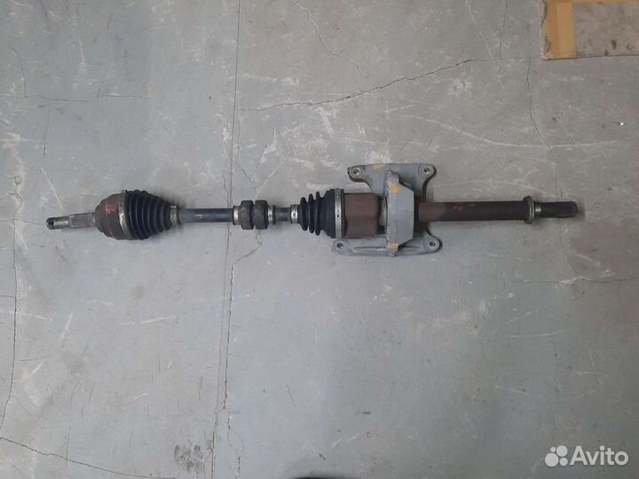 Привод правый Nissan Bluebird Sylphy KG11