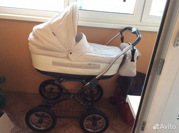 Продам детскую коляску Roan Marita 2 в 1