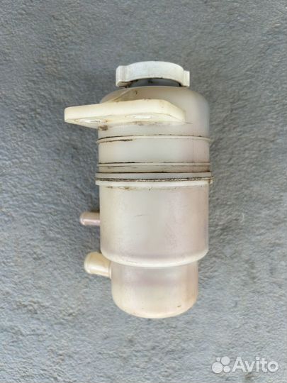 Бачок гур Mitsubishi Lancer 9