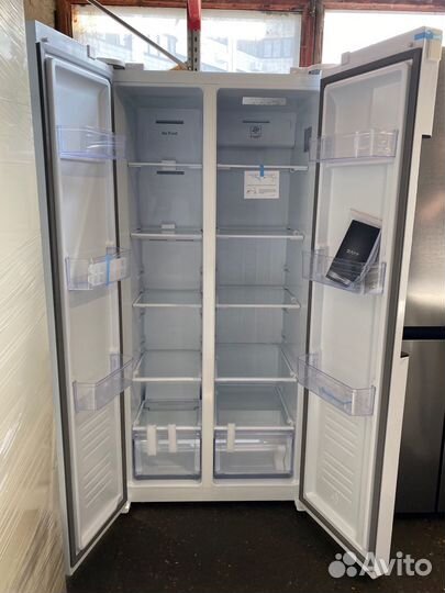Холодильник новый