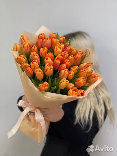 Букет из 51 тюльпана