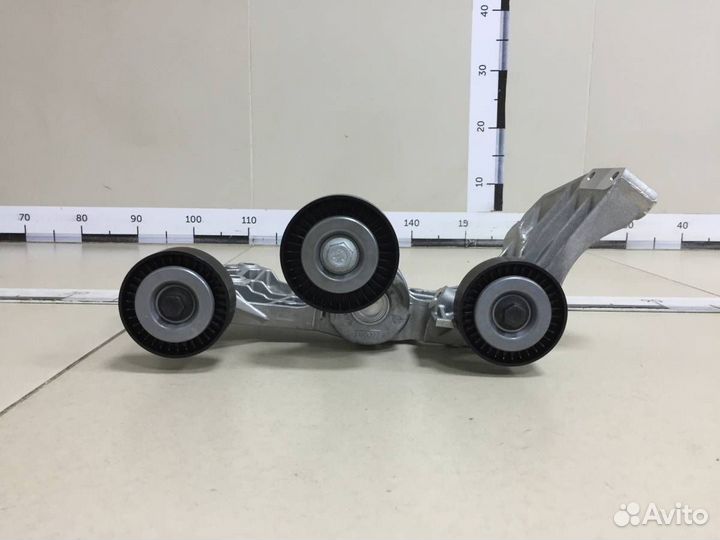 Б/У Натяжитель ремня 32148, A1662000970 mercede