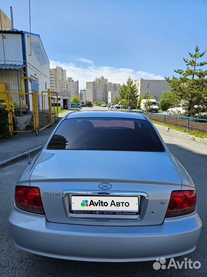 Hyundai Sonata 2.0 МТ, 2005, 189 515 км