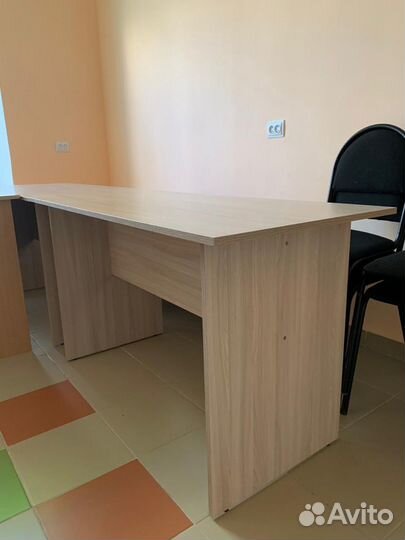 Стол офисный