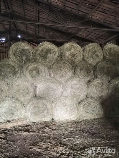 Солома в рулонах
