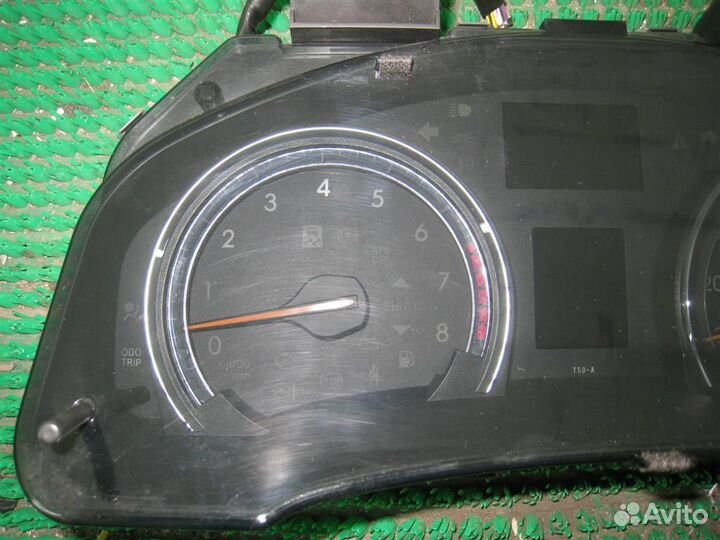 Приборная панель Toyota Avensis T27 2011