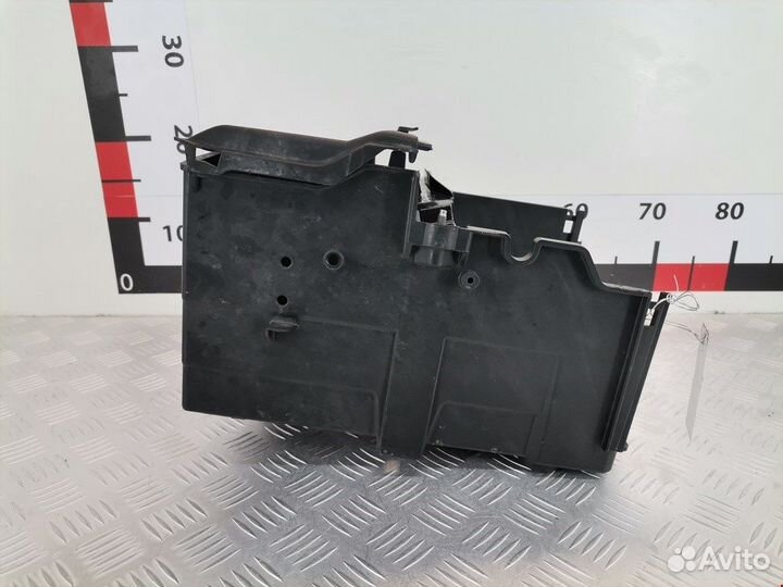 Крепление (корпус) аккумулятора для Ford Focus 3