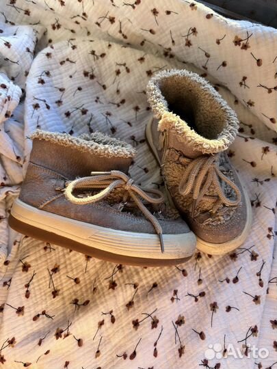 Ботинки демисезонные 26