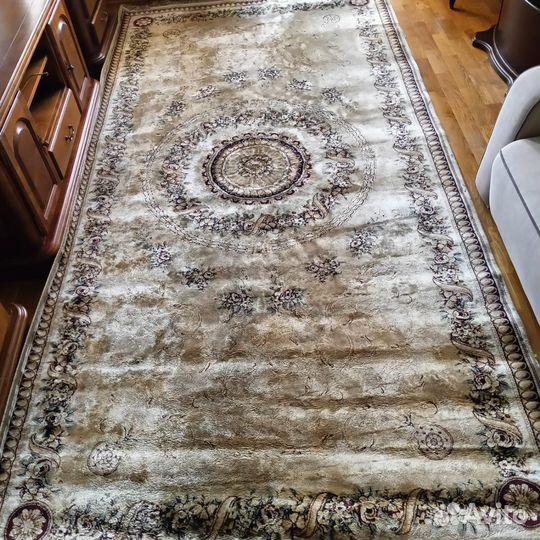 Ковер шелковый