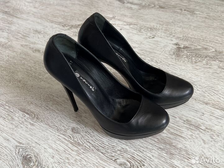 Туфли на высоком каблуке 37