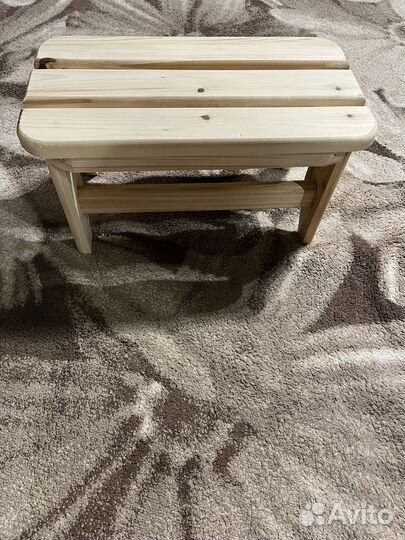 Деревянная лавка для бани и сауны