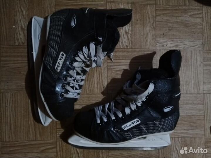 Коньки мужские 44 размер