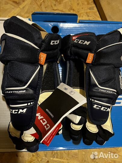 Хоккейные клюшки и экипировка