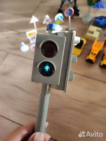 Игрушки для мальчика пакетом