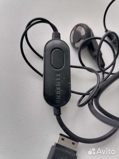 Гарнитура с микрофон к старому Samsung б/у рабочая