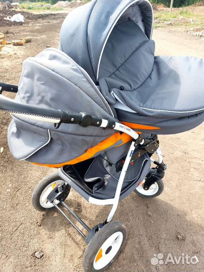 Прогулочная коляска бу в хорошем состоянии 3000т