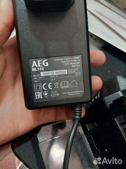 Зарядное устройство AEG BL18S