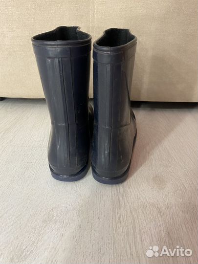 Резиновые сапоги