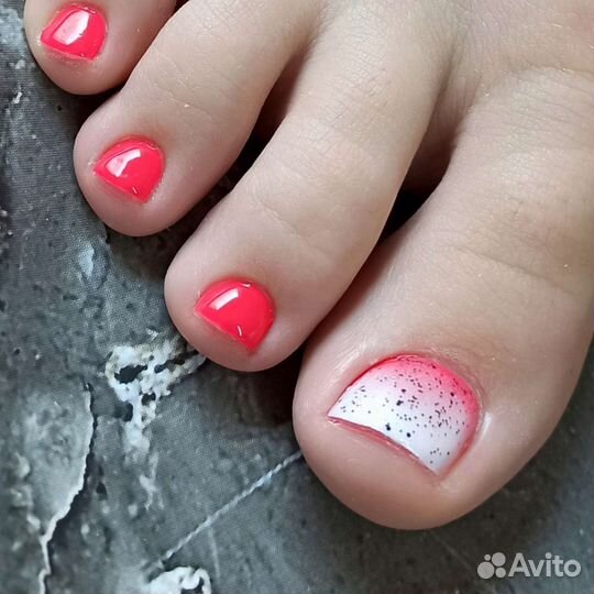 Маникюр, педикюр, наращивание ногтей