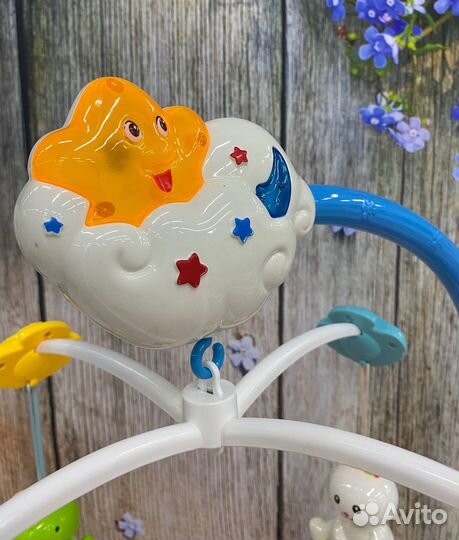 765976/Муз.карусель д/кроватки на бат.4 ярких подв