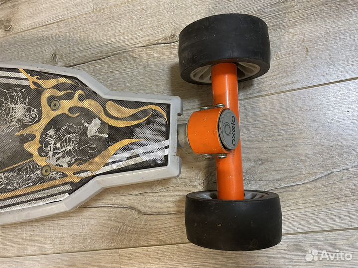 Самокат трехколесный kickboard