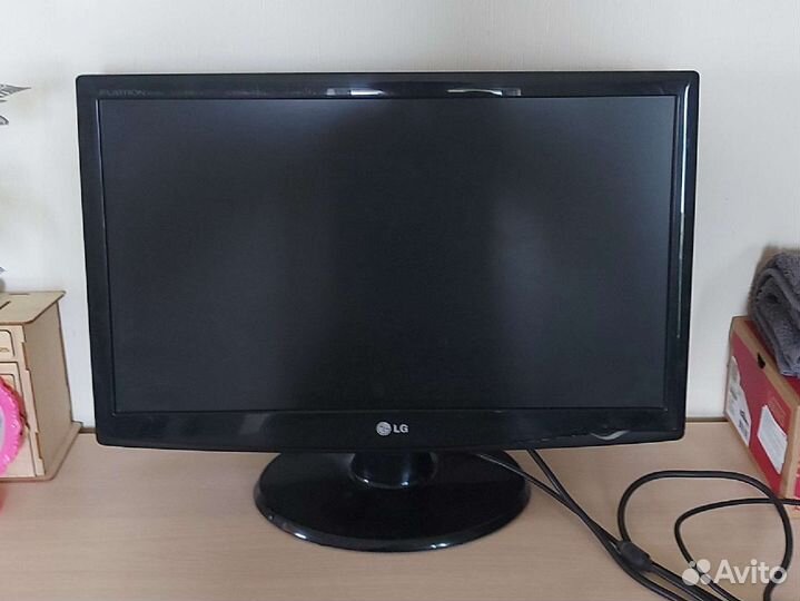 Монитор LG Flatron W2343S