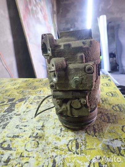 Компрессор системы кондиционирования BMW 5 E39