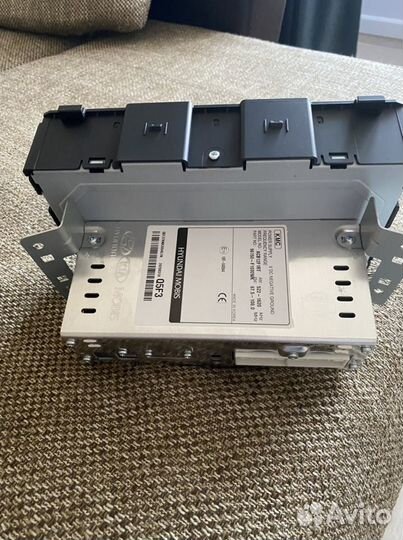 Штатная автомагнитола на Kia Sportage 4 с рамкой