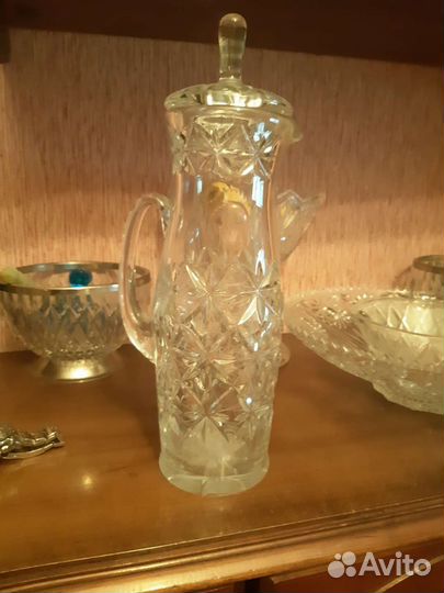 Хрустальный кувшин с крышкой
