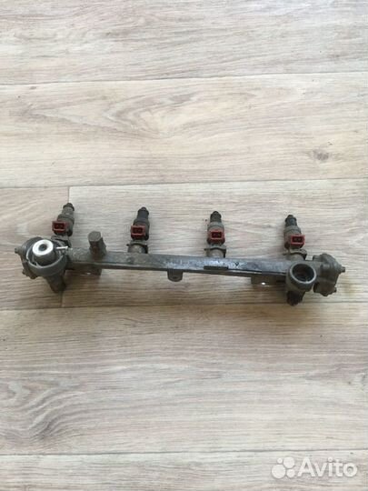 Топливная рейка Mercedes-Benz C-Class W202 111.945