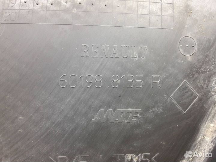 Дефлектор радиатора правый Nissan Terrano D10