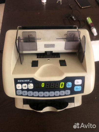 Счётная банкнот Magner 15