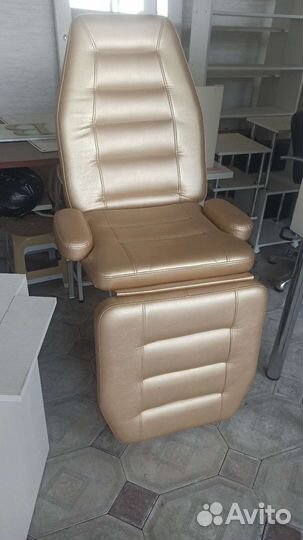 Кушетка косметологическая