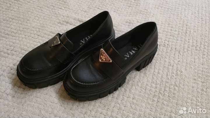 Ботинки женские 37