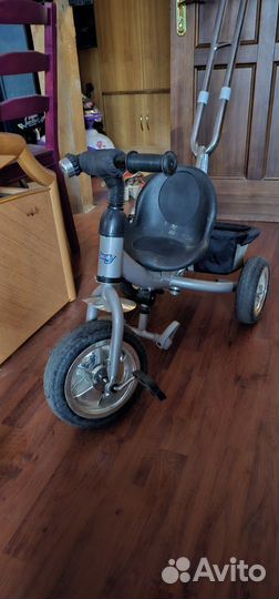 Велосипед детский трех колёсный