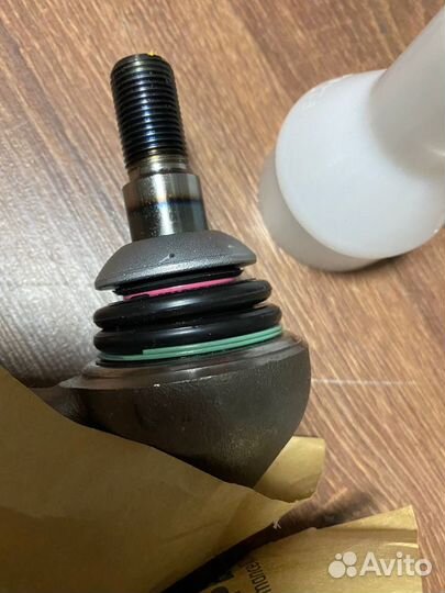 Рычаг подвески поперечный (31106878081)